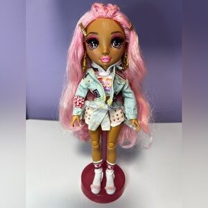 Rainbow High Kia Hart doll